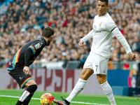 包含皇家马德里队力克对手，取得宝贵胜利的词条