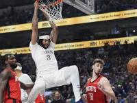 76人复出首战，连续三场30+状态火爆，詹姆斯成为焦点！