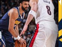 穆雷回归赛场，爆冷首场状态亮眼，美国队观众沸腾！