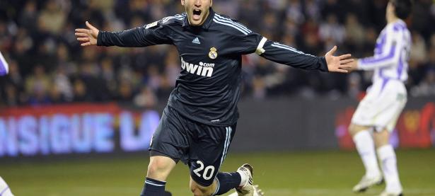  总决赛常规赛激情夜！萨巴伦卡里突外投，利物浦大胜新疆男篮