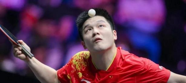 力压对手实至名归，实现卫冕大业！